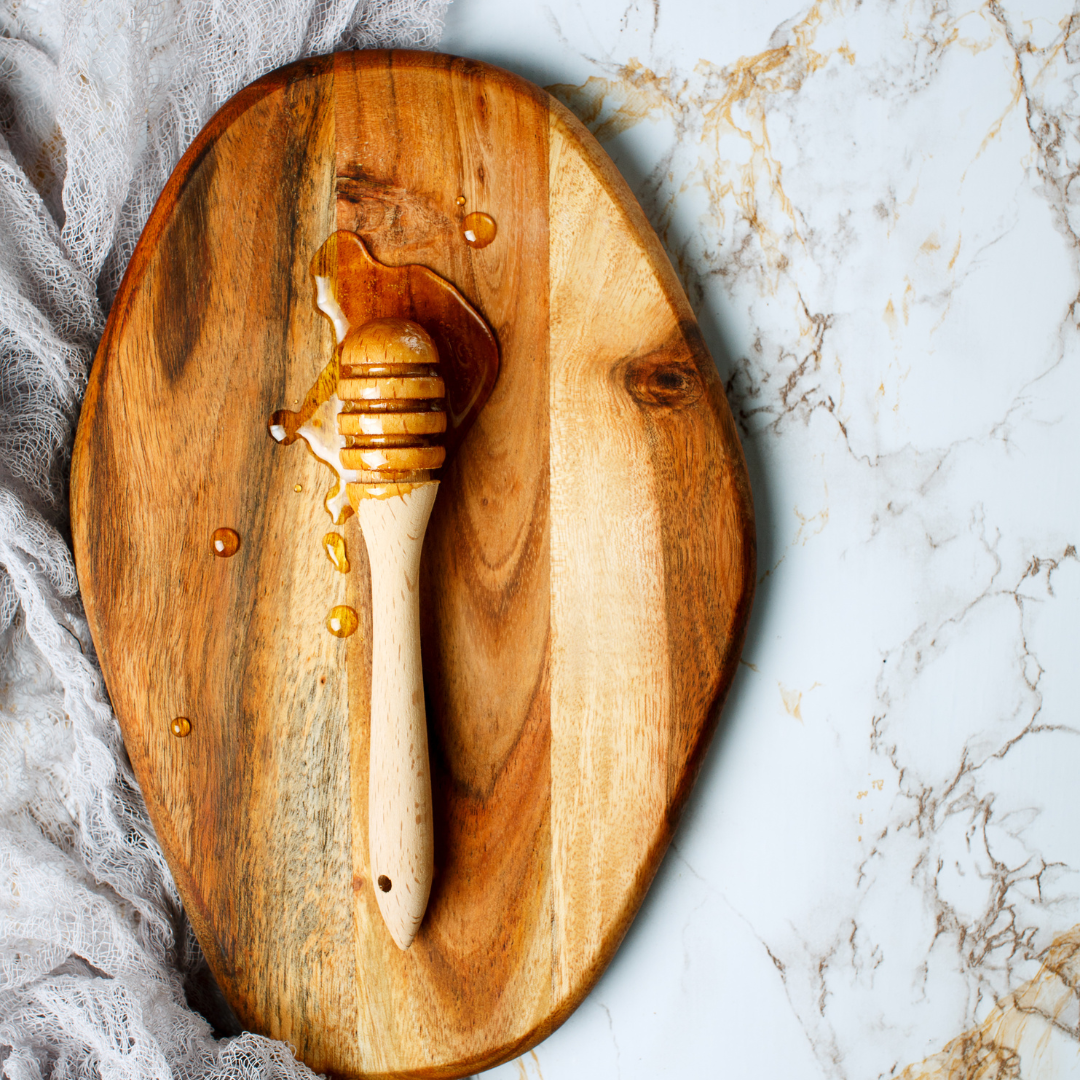 • Pourquoi utiliser une cuillère en bois pour déguster votre miel ?